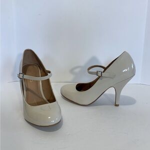 Journee Collection Retro Rockabilly Mary Jane Heels